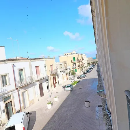 Flat Desire Close To Beaches With Sight Castle, Terrace, Wi-fi Vakantiehuis