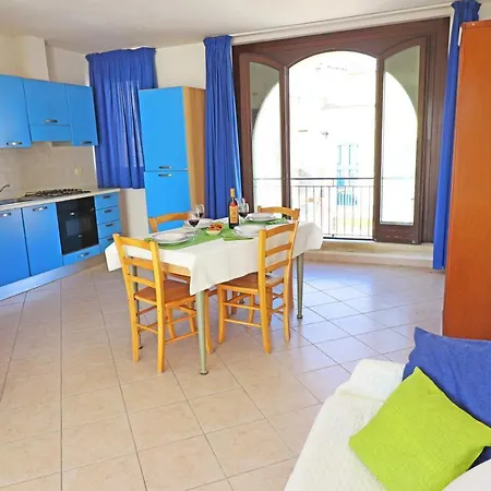 Flat Desire Close To Beaches With Sight Castle, Terrace, Wi-fi Vakantiehuis *
