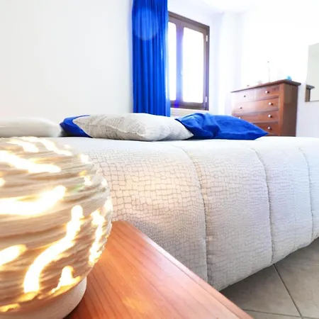 Flat Desire Close To Beaches With Sight Castle, Terrace, Wi-fi