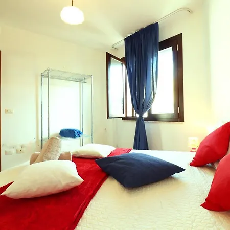 Flat Desire Close To Beaches With Sight Castle, Terrace, Wi-fi *