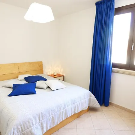 Vakantiehuis Flat Desire Close To Beaches With Sight Castle, Terrace, Wi-fi Otranto